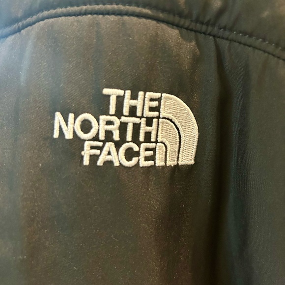 The North Face Raspberry and Black Women's Jacket - Picture 4 of 7